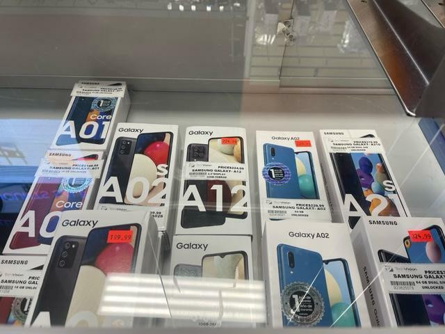 SAMSUNG A01, 21S, A02, A02S, A 12, A 50 BRAND NEW  UNLOCKED in Cell Phones in Markham / York Region - Image 4