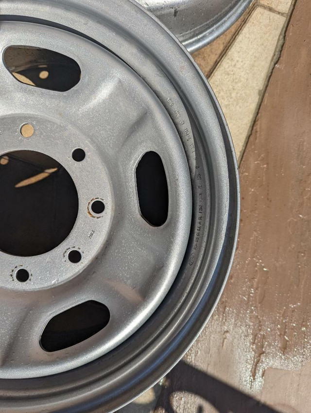 BRAND NEW TAKE OFF  FORD F250 / 350 FACTORY OEM  17  INCH  STEEL  WHEEL SET OF FOUR     WITH  SENSORS. NO CAPS in Tires & Rims in Ontario - Image 3
