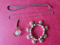 ONLINE AUCTION: Assorted Costume Jewellery