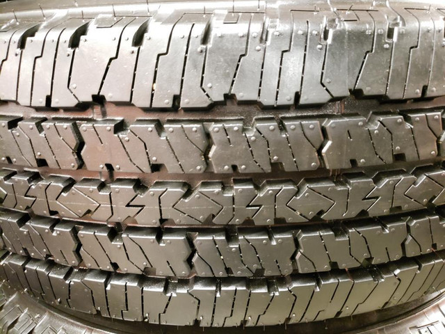 (N3) 4 Pneus Ete - 4 Summer Tires LT 245-75-17 Firestone 13/32 - 6x139.7 - NISSAN TITAN XD - COMME NEUF / LIKE NEW in Tires & Rims in Greater Montréal - Image 2