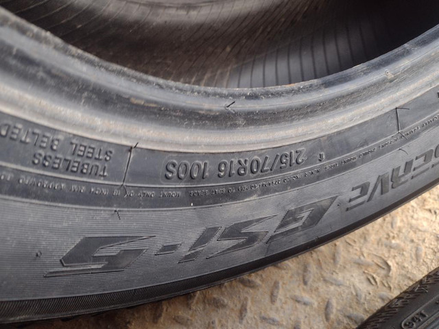 2 pneus d hiver 215/70r16 Toyo à létat neuf in Tires & Rims in Lévis - Image 2
