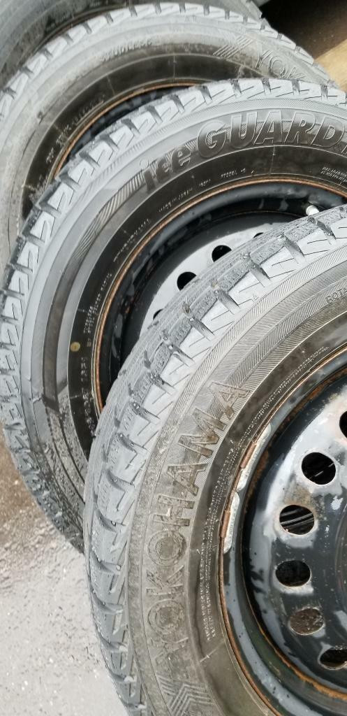 AUDI Q5  ULTRA HIGH PERFORMANCE  YOKOHAMA WINTER TIRES  235 / 65 / 18  ON     STEEL RIMS WITH SENSORS in Tires & Rims in Ontario - Image 3
