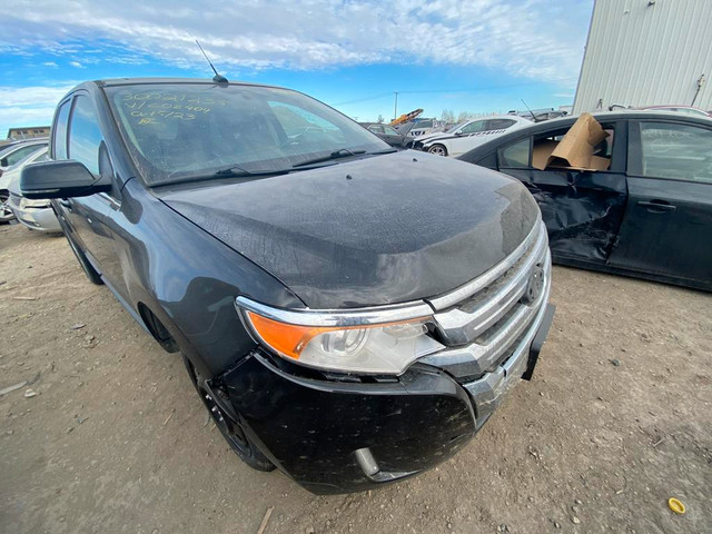 2013 Ford Edge 4dr Limited AWD: ONLY FOR PARTS in Auto Body Parts - Image 2