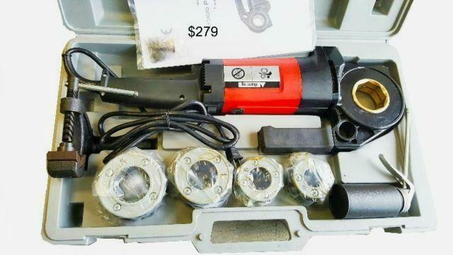 Electric Pipe Threading Machine(cetl certified) in Power Tools in Oshawa / Durham Region