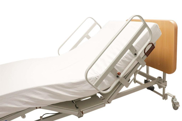 Permobil Halsa Hospital Bed in Health & Special Needs - Image 4