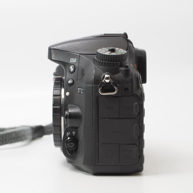 Nikon D7100 Camera body (ID - C-839) in Cameras & Camcorders - Image 3