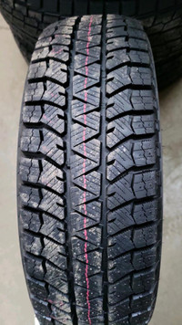 4 pneus dhiver neufs P175/65R15 84H Bridgestone Blizzak WS-90