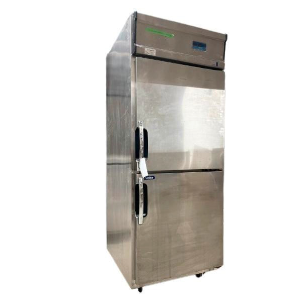Double Solid Door Cooler/Freezer Combo Used FOR01988 in Industrial Kitchen Supplies in Ontario - Image 4