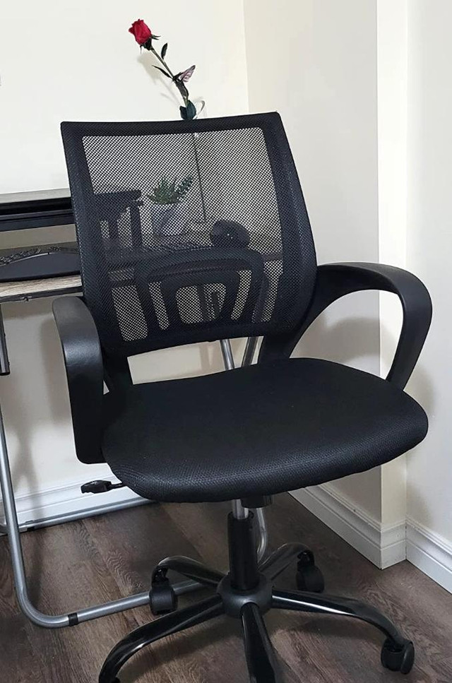 Ergonomic Mesh Home Office Computer Chair, Black Desk Rolling Swivel Adjustable Chairs in Chairs & Recliners
