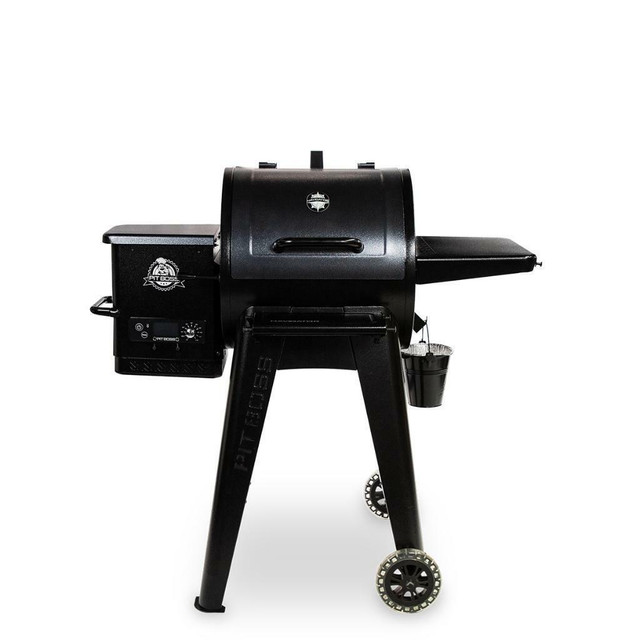 Pit Boss® 550 Navigator Series Wood Pellet Grill PB500G, 180°F - 500°F in BBQs & Outdoor Cooking