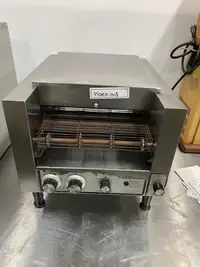 Used Holman Toaster Oven – (item # B1093)