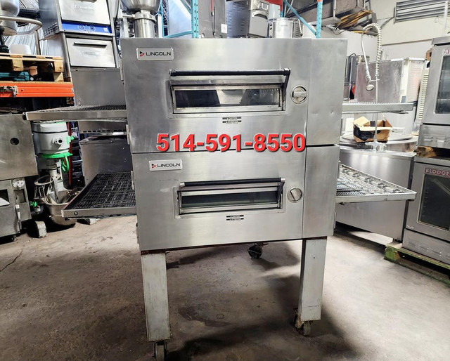 Lincoln Conveyor Pizza Oven / Four a Pizza Convoyeur   / HIGH VOLUME / HAUTE VOLUME in Industrial Kitchen Supplies - Image 4