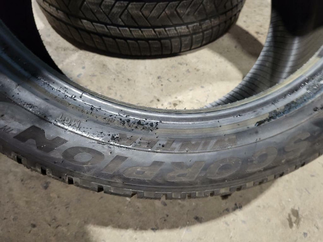 295/40/20 2 pneus HIVER Pirelli BON ÉTAT / INSTALLÉ in Tires & Rims in Greater Montréal - Image 4