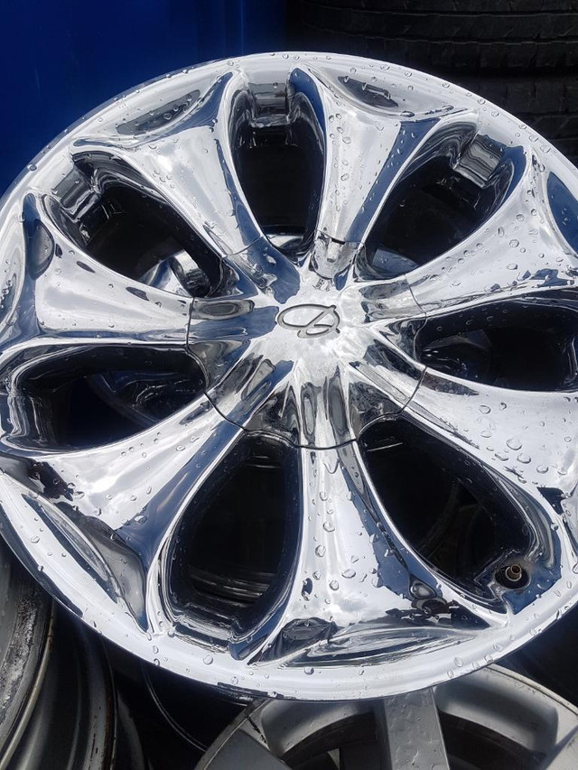 5 X 114.3 - 20 x 8.0 CHROME FINISHED RIMS ! in Tires & Rims in Ottawa