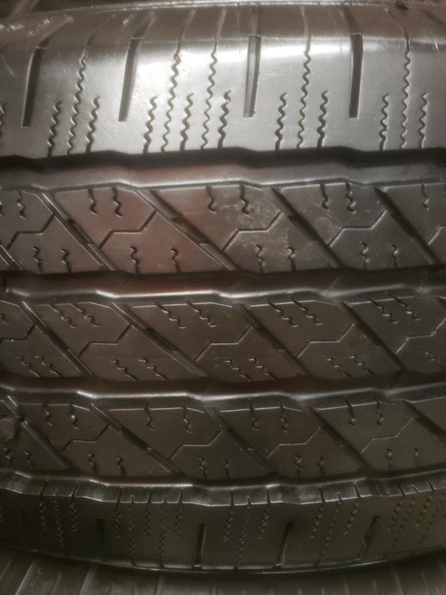(D58) 1 Pneu Ete - 1 Summer Tire 275-65-18 Michelin 9-10/32 in Tires & Rims in Greater Montréal - Image 2