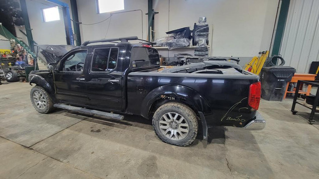 PARTING OUT NISSAN FRONTIER in Auto Body Parts in Alberta
