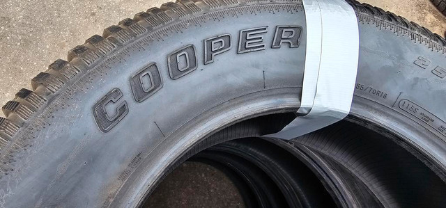 255/70/18 4 pneus HIVER Cooper BON ÉTAT in Tires & Rims in Greater Montréal - Image 2