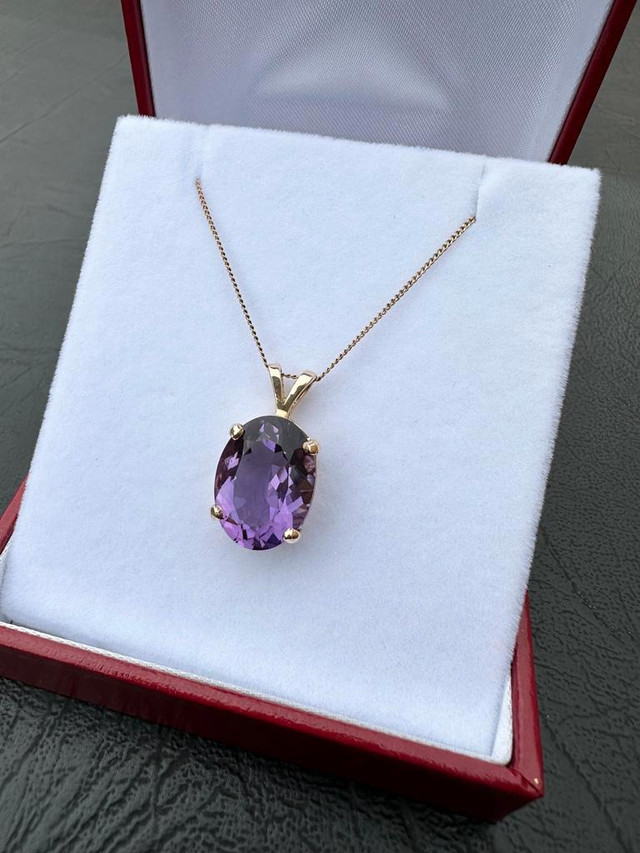 #323 - 10-14k Yellow Gold, Oval Cut Natural Amethyst Pendant &amp; Chain 18” in Jewellery & Watches - Image 2