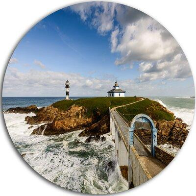 Made in Canada - Design Art 'Bright Illa Pancha Lighthouse' Photographic Print on Metal in Arts & Collectibles