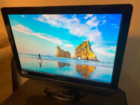 Used 22 Dynex LCD TV with HDMI for sale, Can Deliver