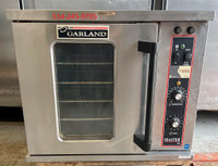 Garland Demi Four Convection 208/240V 1 & 3 Phase Comme Neuf.
