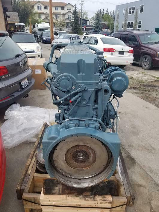 Detroit 60 Series Motor Engine With Warranty in Engine & Engine Parts - Image 3