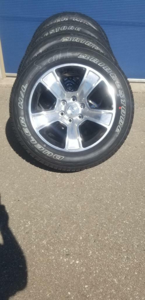 BRAND NEW TAKE OFF  2020  DODGE RAM ( 6 LUG ) 20  INCH WHEELS  WITH       BRIDGESTONE   275 / 55 / 20 TIRES WITH TPMS in Tires & Rims in Ontario