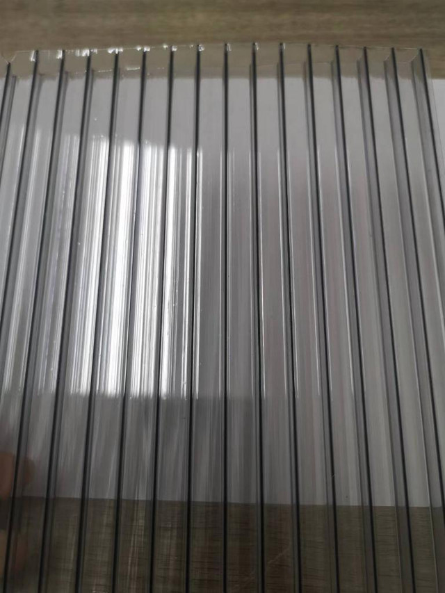 Polycarbonate Greenhouse sheets for sale / Greenhouse panels/ outdoor Polycarbonate sheets in Patio & Garden Furniture in Ontario - Image 2