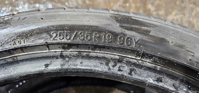 255/35/19 1 pneu ete toyo 150$ installer in Tires & Rims in Greater Montréal - Image 2