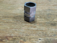 THOMAS BETTS 3/4 In. Compression Coupling TK-212