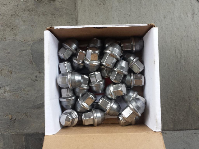 BRAND NEW TAKE OFF 2020 FORD F150 LUG NUT SET OF 24. in Tires & Rims in Ontario