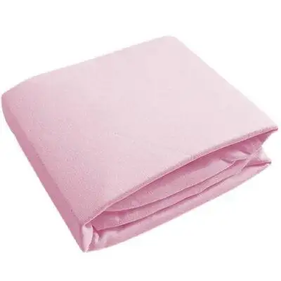 This soft Cotton Flannel Crib Sheet is a nursery must-have!This soft crib sheet is a nursery must-ha...