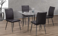 Econoplus Sherbrooke vente de Mars, table en verre accompagner de quatre chaises