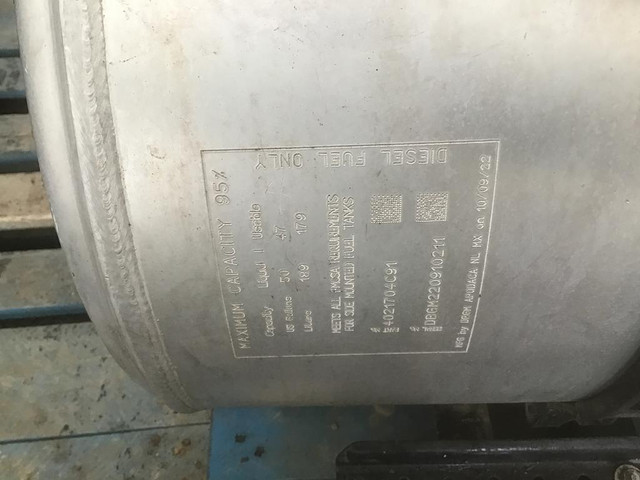 (FUEL TANKS / RESERVOIR A CARBURANT)  INTERNATIONAL MV607 -Stock Number: H-6835 in Auto Body Parts in Ontario - Image 4