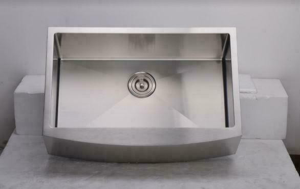NEW 33 IN SINGLE BOWL KITCHEN SINK STAINLESS FARMHOUSE HS3320S in Kitchen & Dining Wares in Regina - Image 2
