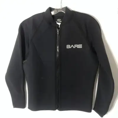 Size XL MSRP:$240.00 3mm Thick Brace the cold water with this durable and high quality wetsuit jacke...
