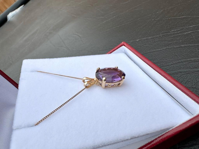 #323 - 10-14k Yellow Gold, Oval Cut Natural Amethyst Pendant &amp; Chain 18” in Jewellery & Watches - Image 4