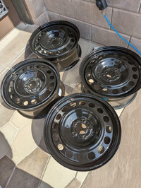 BRAND NEW  TAKE OFF  FACTORY OEM DODGE CHARGER 18 INCH STEEL  WHEEL SET OF FOUR