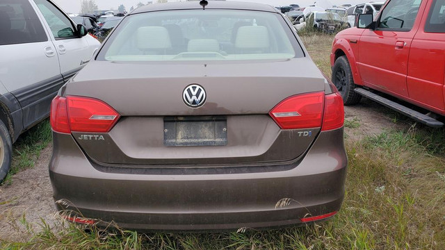 Parting out WRECKING: 2012 Volkswagen Jetta TDI in Other Parts & Accessories - Image 4