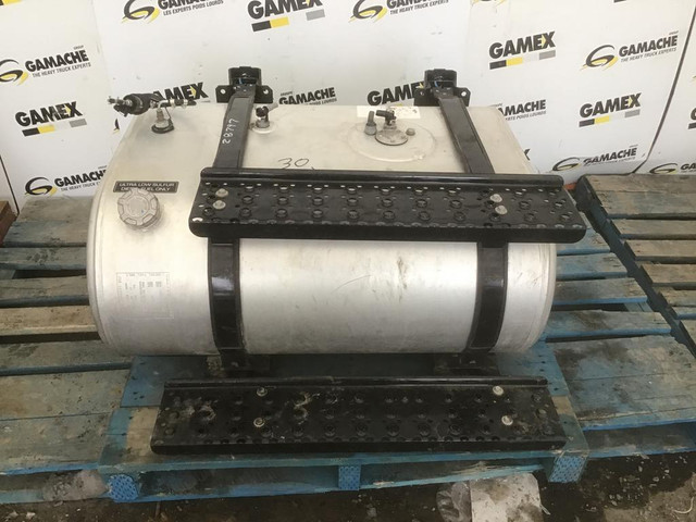 (FUEL TANKS / RESERVOIR A CARBURANT)  INTERNATIONAL MV607 -Stock Number: H-6835 in Auto Body Parts in Ontario