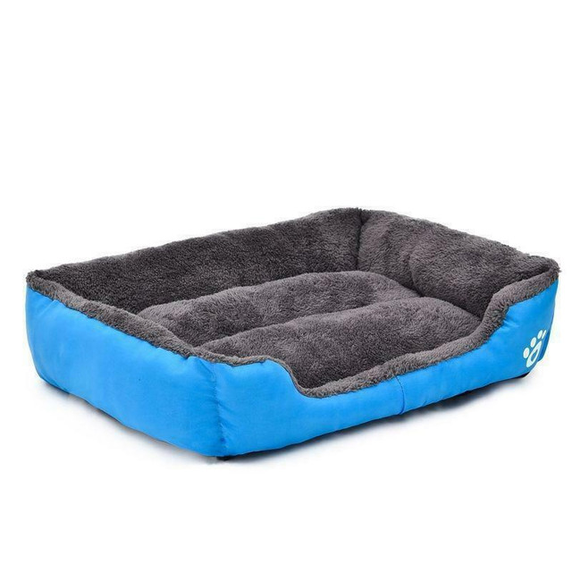 NEW PET BED DOG BED CAT BED BLANKET BED in Other in Alberta - Image 3