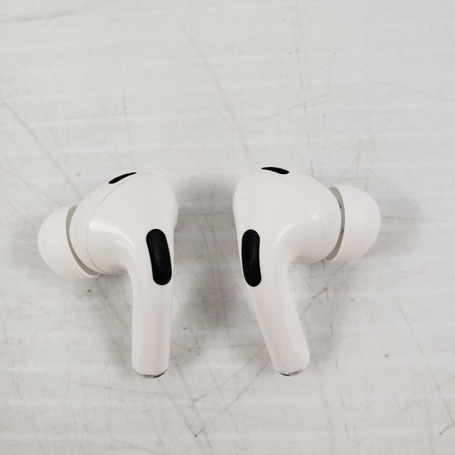 (52637-1) Apple A2700 Airpods Pro - 2nd Gen in Headphones in Alberta - Image 2