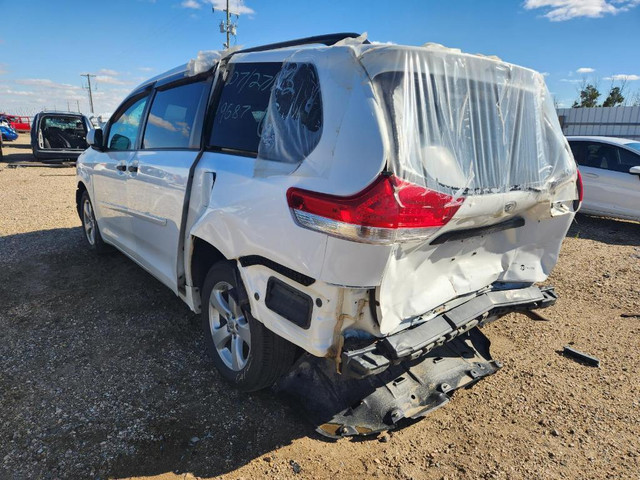 For Parts: Toyota Sienna 2012 Base 3.5 Fwd Engine Transmission Door & More Parts for Sale. in Auto Body Parts - Image 4