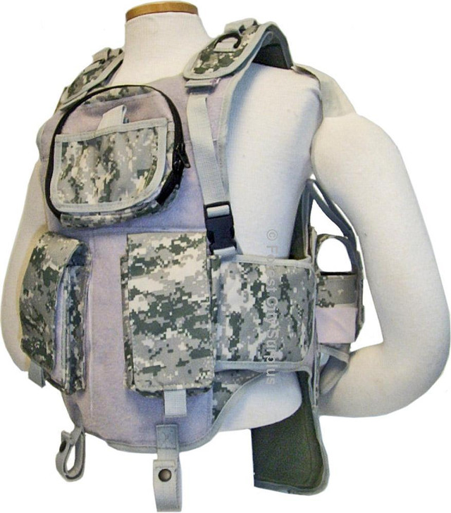 Looks great and holds many magazines! Special Forces Airsoft / Paintball Vests in Paintball - Image 4