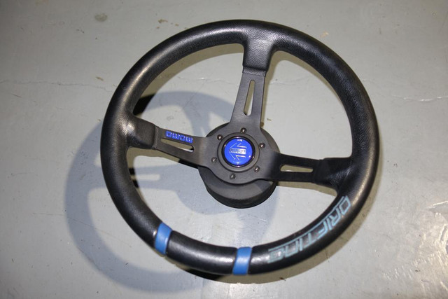 JDM Deep Dish MOMO Steering Wheel Nissan Hub G35 350z 240sx Silvia GTR Pulsar in Other Parts & Accessories