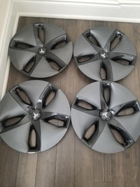 BRAND NEW NEVER MOUNTED TESLA  MODEL 3 AERO   FACTORY OEM 18  INCH WHEEL COVER SET OF FOUR.