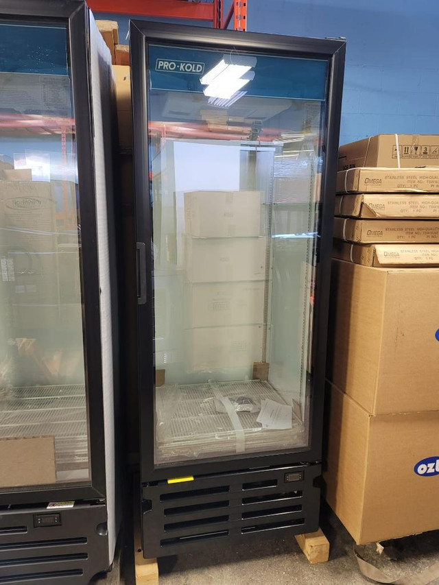 Pro-Kold Single Door 30 Wide Display Refrigerator in Other Business & Industrial