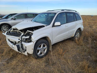 Parting out WRECKING: 2001 Toyota Rav4 AWD * PARTS *
