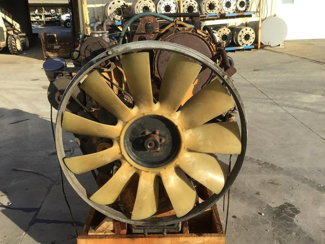 C15 Caterpillar Twin Turbo ACERT 2004 Over Hauled Recently in Engine & Engine Parts