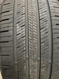 4 pneus dété P255/55R18 105V Motomaster Hydra Edge Tour 11.0% dusure, mesure 9-9-9-9/32